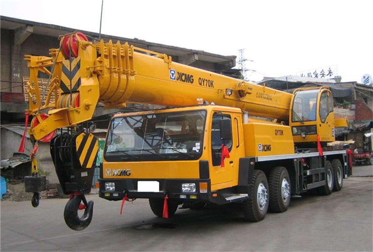 三穗县吊车出租选择重点